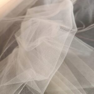 Tkanina TIUL lekko sztywny waniliowy dekoracje dodatek do odzieży c/za0,5mb